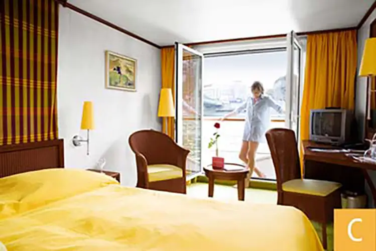 C Exterior con ventana francesa